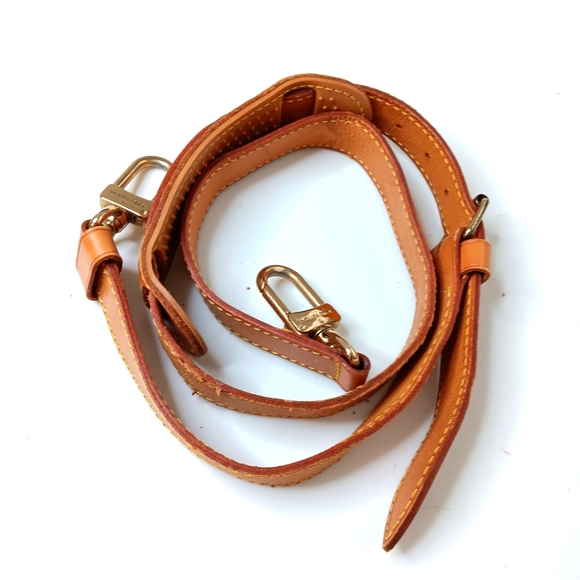 LOUIS VUITTON LUGGAGE BUNDLE ACCESSORIES STRAP &  TAG WITH POIGNET 🧳 - Picture 3 of 14